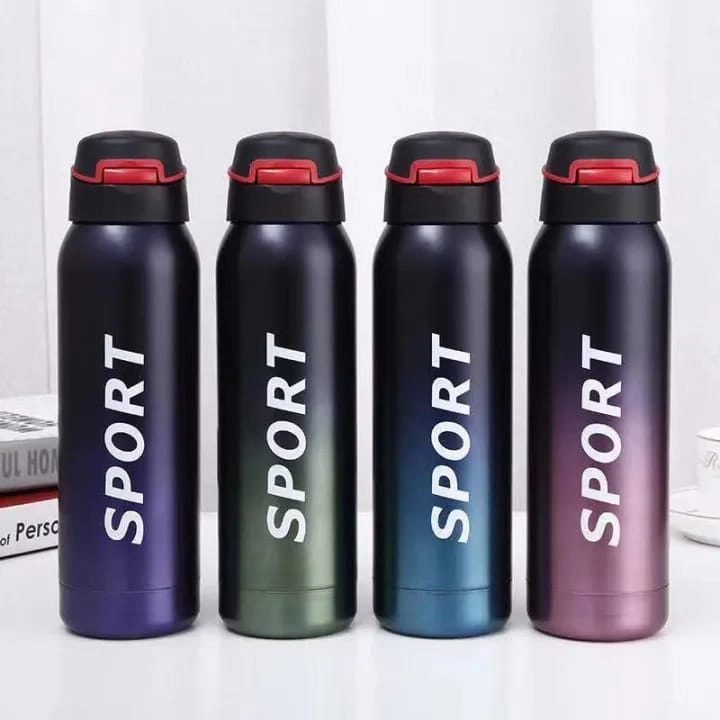 Stainless-steel 500 ml double-wall vacuum sports water bottle with flip straw lid, insulated for hot or cold drinks.