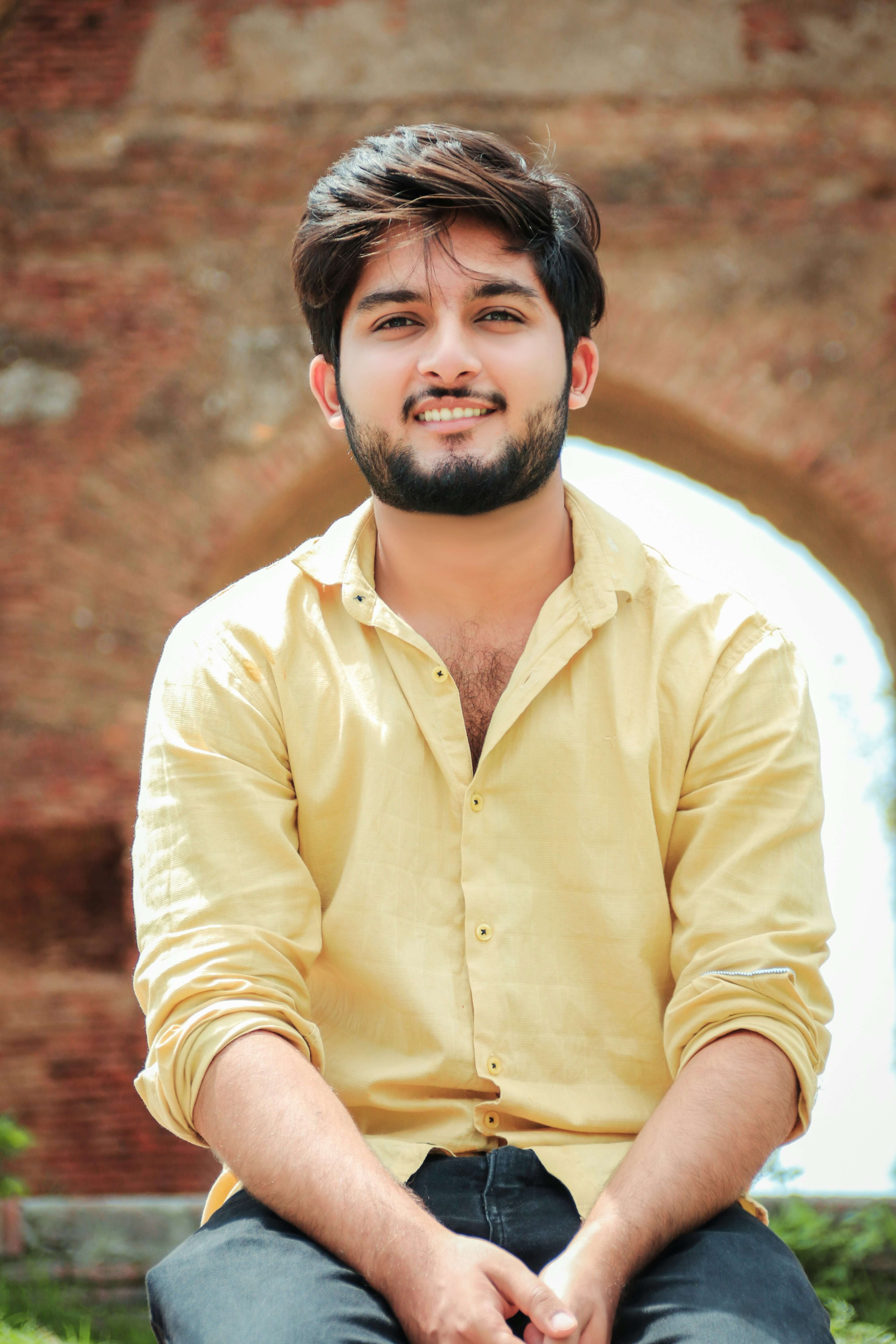 Omar R.