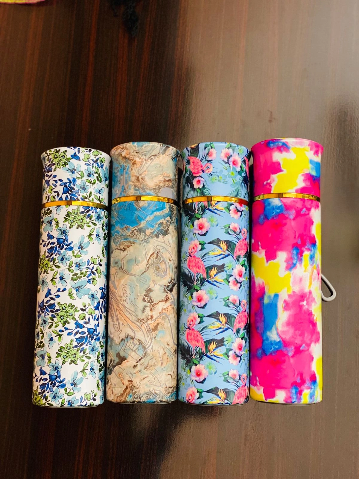 Colorful insulated stainless steel water bottle with carrying strap and gift box, 480ml
